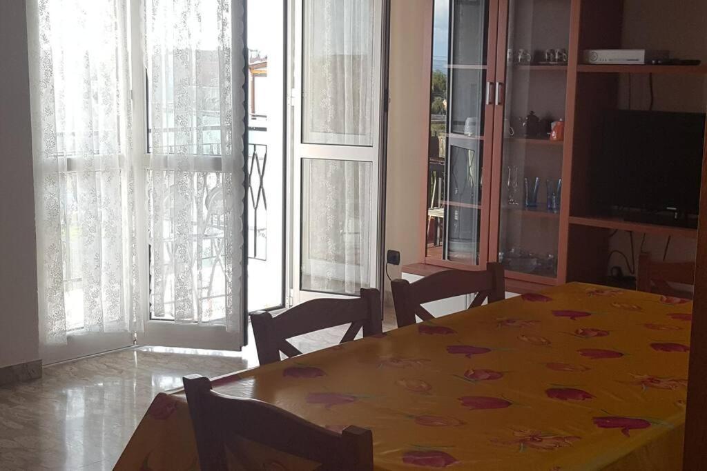 Апартаменты Albenga Sul Mare Famiglie Ed Amici Fino 10 Posti Экстерьер фото